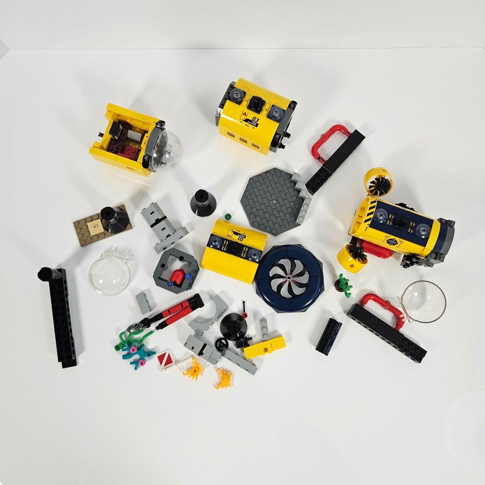 Lego City Ocean Exploration Base 60265 Yellow Submarine Parts Manuals As Is